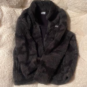 Women’s Columbia fuzzy jacket